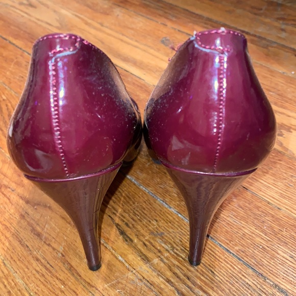 Maroon Steve Madden high heels - Picture 2 of 4